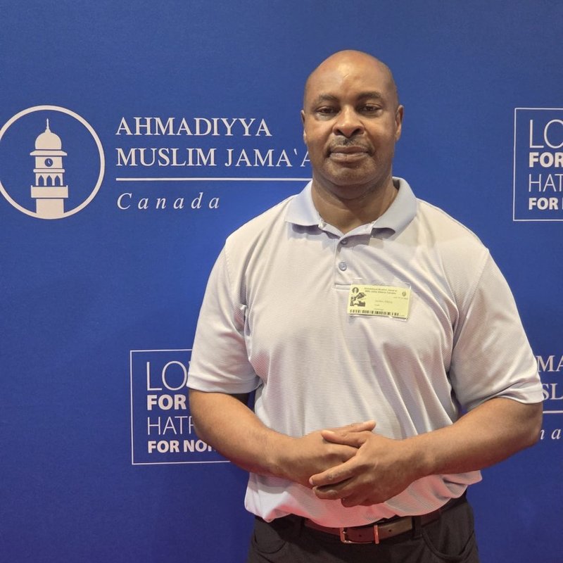 Fitz-Roy Gordon at an Ahmadiyya Muslim Jama'at Canada community event